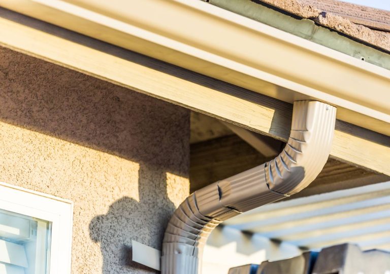 custom cut seamless gutters new installation or replacement red cedar contracting chetek wi